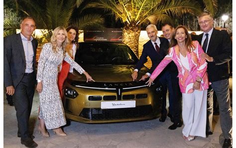 El Nuevo Lancia Ypsilon recibe el “Premio a Innovación de Producto” del ...