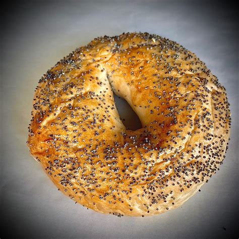 POPPY SEED BAGEL - NEWYORKBAGELVN