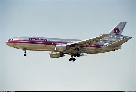N146AA Hawaiian Airlines McDonnell Douglas DC-10-10 Photo by Mark ...