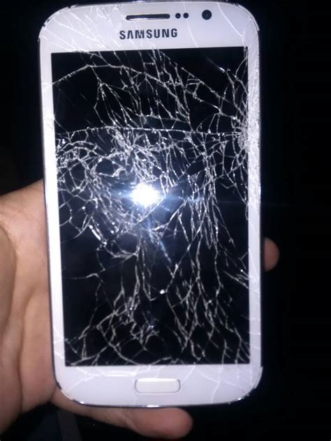 手机屏幕有点碎了可以修吗？