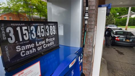 NJ gas tax decreases by 8 cents a gallon beginning Friday