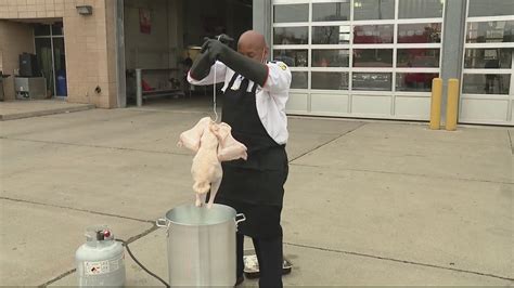 Detroit fire captain shares tips for deep frying a turkey | FOX 2 Detroit