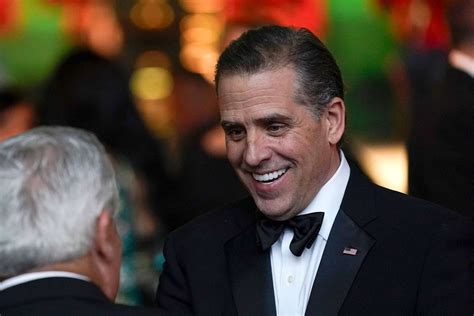 Hunter Biden makes appearance at White House state dinner as he faces tax charges - ABC News