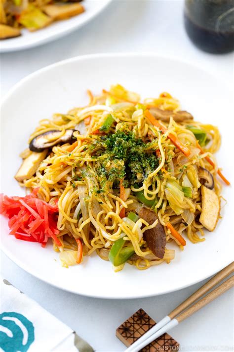 Vegetable Yakisoba 野菜焼きそば • Just One Cookbook