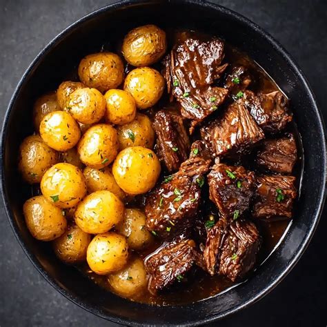 2 lbs (900g) Beef Stew Meat Cut into Bite-Sized Cubes: Savory Comfort