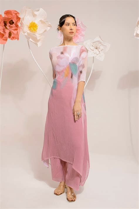 FRENCH PINK KURTA SET – Preeti Mehta