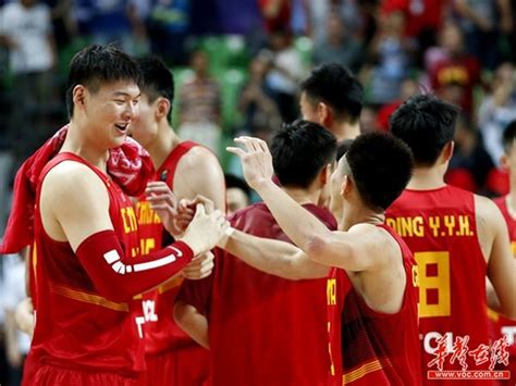 中国男篮获亚锦赛冠军，以1分险胜约旦夺冠(组图)-搜狐滚动