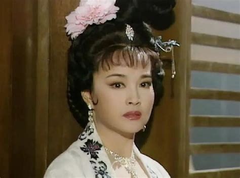 刘晓庆时隔20年舞台再演传奇女皇武则天_国华娱乐网