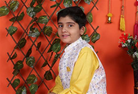 The Essentials of Indian Ethnic Wear for Boys – MASHUP