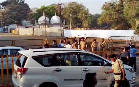 SC refuses to stay 'scientific survey' of Bhojshala complex