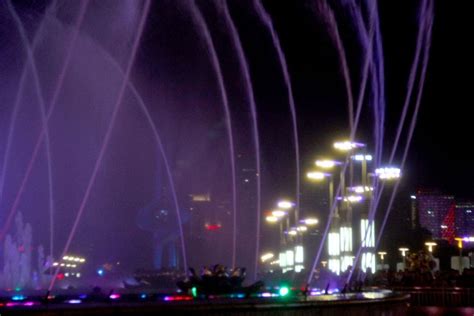 【携程攻略】济南泉城广场景点,去济南，就一定要到泉城广场欣赏音乐喷泉。 泉城广场上的泉标、荷花…