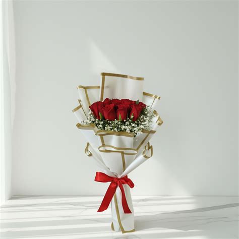 Red Roses Bouquet with White Gypso Flowers Wrapped – atfleurs