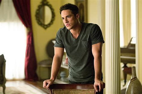The Vampire Diaries Season 8: Michael Trevino Returns as Tyler Lockwood ...