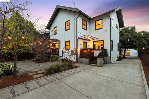 6032 Chabot Rd, Oakland, CA 94618 - See Est. Value, Schools & More