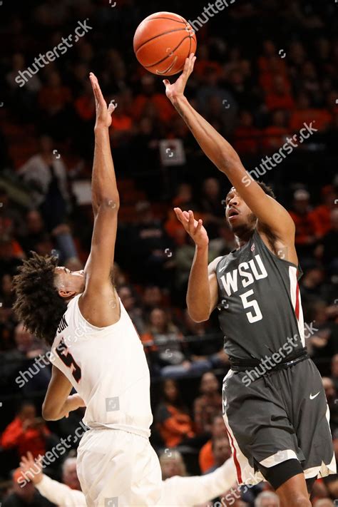 Washington States Marvin Cannon Shoots Over Editorial Stock Photo ...
