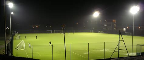 Stadium Lights Football Field 的图像结果