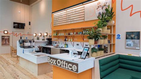 Theatre 的图像结果