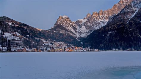 Alleghe, la località alpina italiana per chi ama la natura
