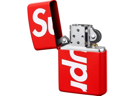 SUPREME LOGO ZIPPO RED