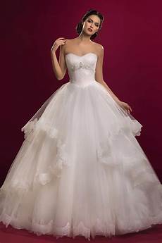 Free Wedding Gown by 2017 Gown Wedding Dresses With Veils Strapless Corset Free Wedding Gown