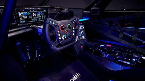 Porsche 911 GT3 R Rennsport | Limited to just 77 units