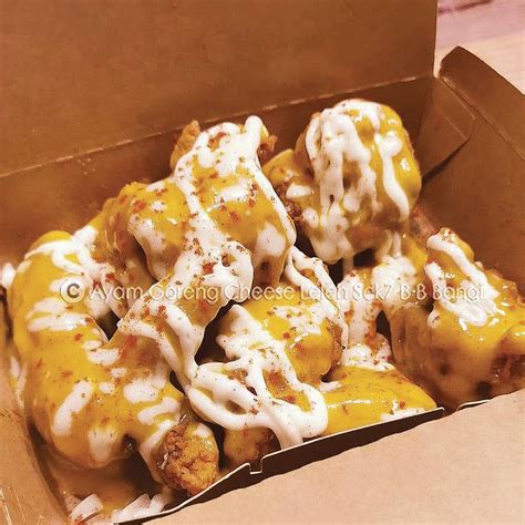 Ayam Goreng Berserta Cheezy: Analisis Kalori Makanan Cepat Saji