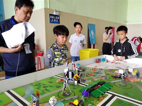 第十八届全国中小学电脑制作活动创客项目优秀作品井喷 – 上海智位机器人股份有限公司