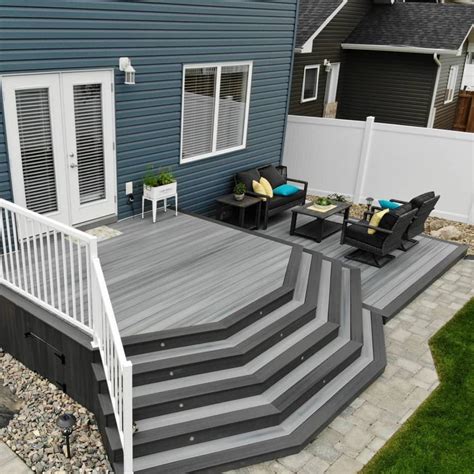 8 Multi Level Deck Ideas and Designs For Backyard Inspiration