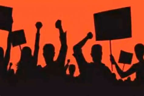 Government Employees Protest: सरकारी कर्मचारियों का हल्लाबोल.. पुरानी ...