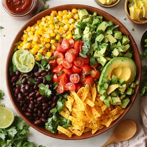 Southwest Chipotle Salad - The recipe mingle