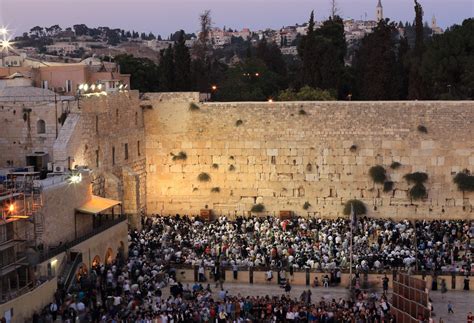 Yom Kippur: The Day of Atonement - CBN Israel