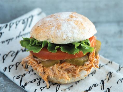 Crockpot Tangy Pulled Chicken Sandwiches - Kosher.com