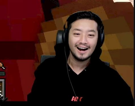 메이드 카페에서 노래 듣는 침착맨 ㅋㅋㅋㅋㅋㅋ - 숲(SOOP) - 에펨코리아