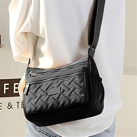 Medium Nylon Crossbody Bags for Women Trendy Crossbody Purses Travel ...