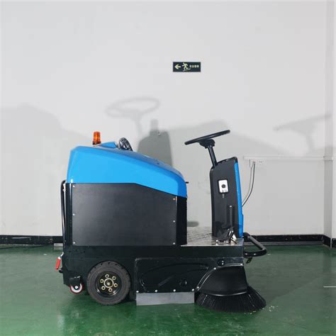Wholesale 1250mm Sweeping Path Electric Floor Sweeper Machine for ...