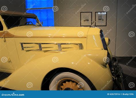 1936 Pierce Arrow Convertible Coupe,seen from the Side,Saratoga Auto Museum,New York,2015 ...