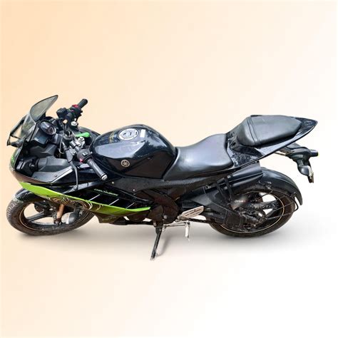 Yamaha R15 V2 STD, 24,000 Kms - Pre-Owned Two Wheeler at DriveX