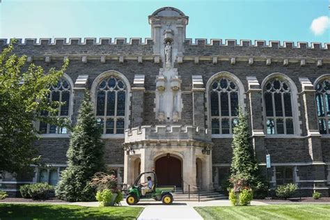 Bryn Mawr College panel: Keep ex-president's name on library, but don't ...