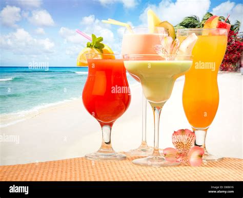 TROPICAL FRUIT JUICE COCKTAILS Stock Photo - Alamy