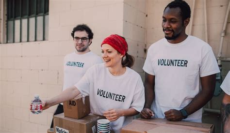 Help People 的图像结果