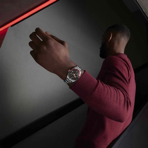 Scopri gli orologi TUDOR Black Bay 58 | Orologi TUDOR