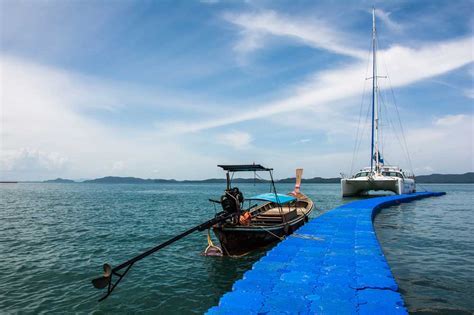 pontoon meaning in english Android IOS V- 5.57