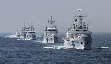 Three Pak commandos killed in mid-sea collision off Gujarat coast ...