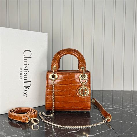 Christian Dior Kadin canta Lady Dior kucuk boy iki askili gold ...