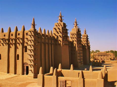 Visiting the Grand Mosque, Djenne, Mali - The Travel Blog