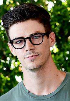 Grant Gustin Hair Style by Grant Gustin Attends Choice Awards 2016 At The Forum Grant Gustin Hair Style