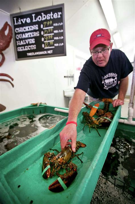 Lobster season off to a crawl