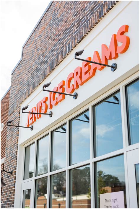 Exploring Mountain Brook Village