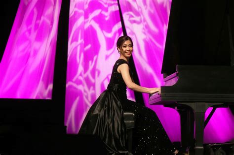 With talent ranging from the lab to the stage, VCU senior sees a future ...