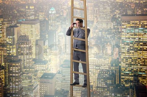 Looking into the Future 的图像结果